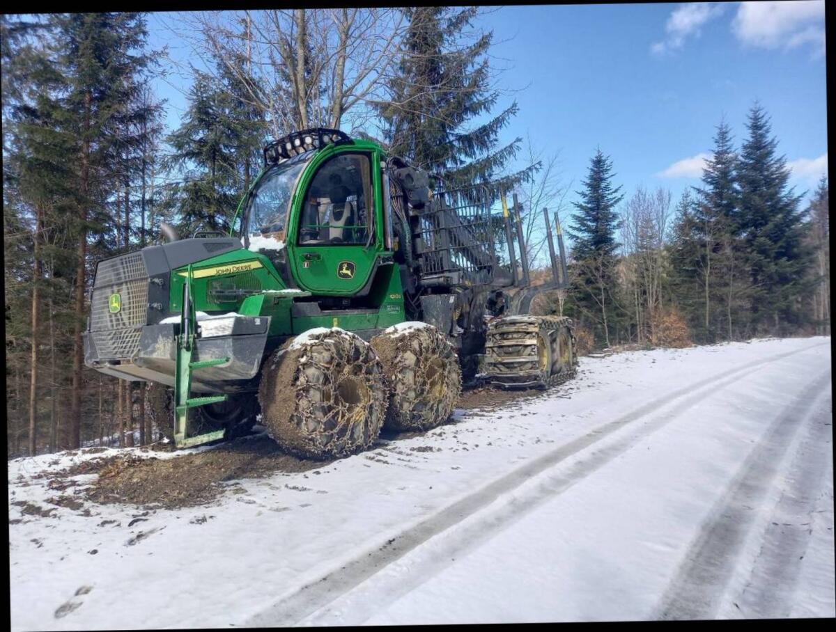 John Deere 1010G mit oder ohne Nisula 285e+ 3