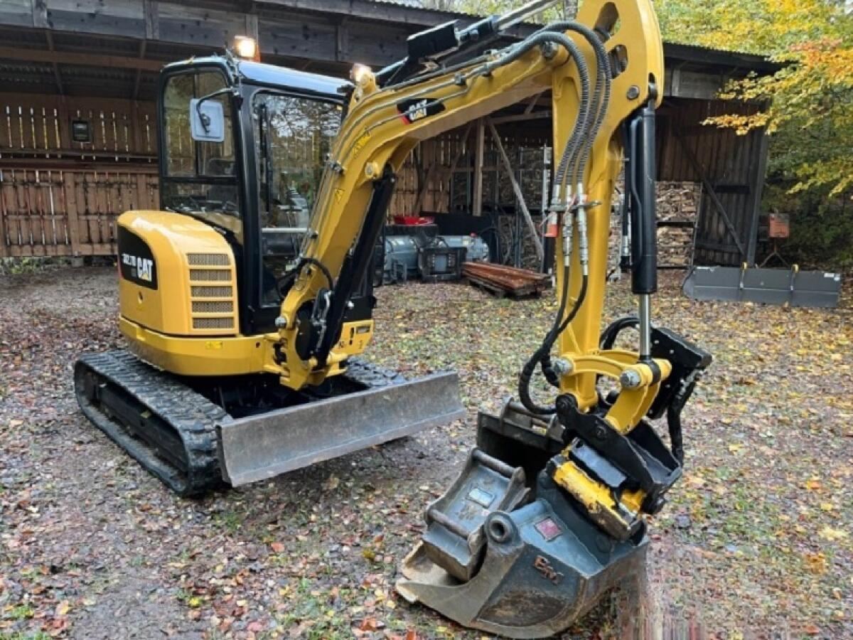 CAT 302.7D 3