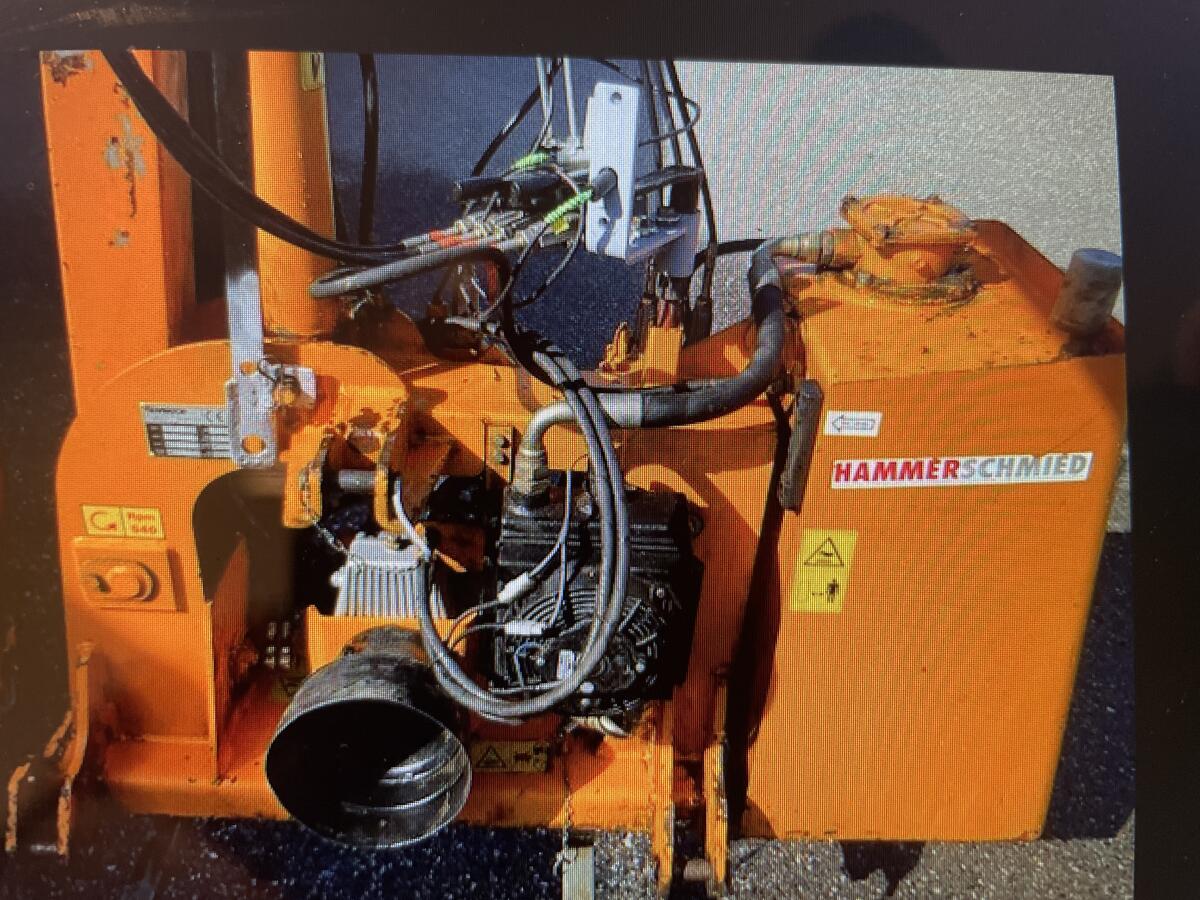 Böschungsmäher Hammerschmidt DZ.3 mit 1,25 m Schlegelmulcher 3