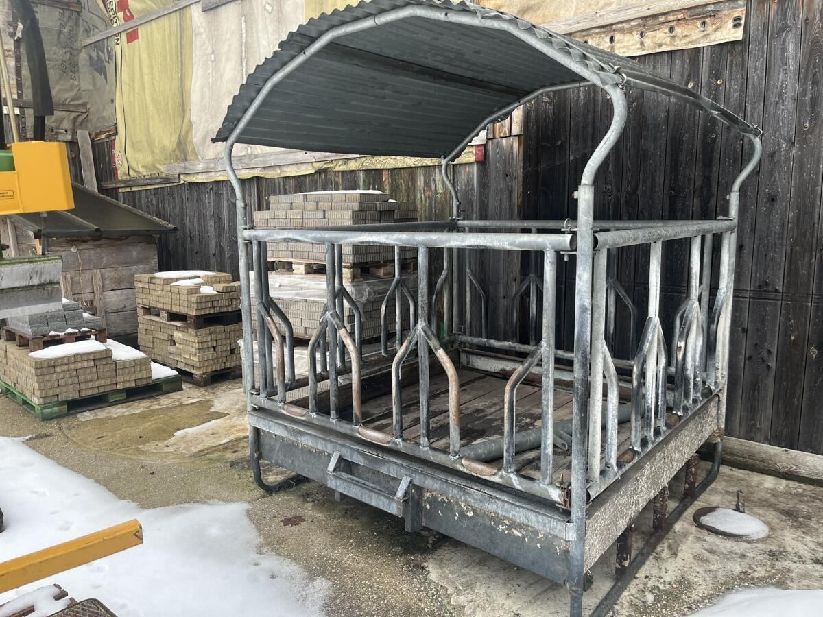 Futterraufe 12 Plätze, Rundballenraufe, Fütterung 3