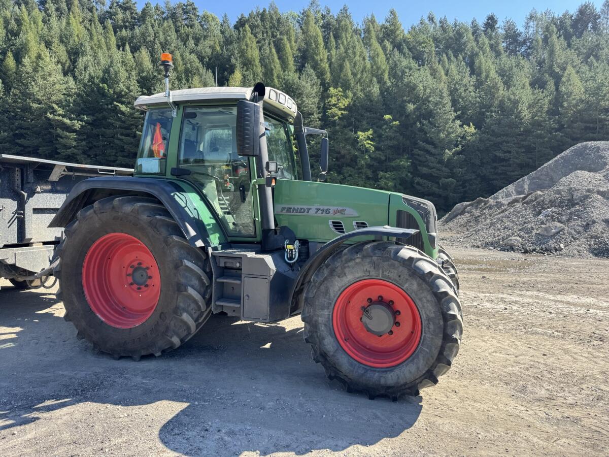 Fendt 716 COM2 3