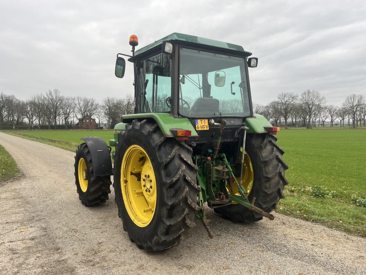 John Deere 2140 3