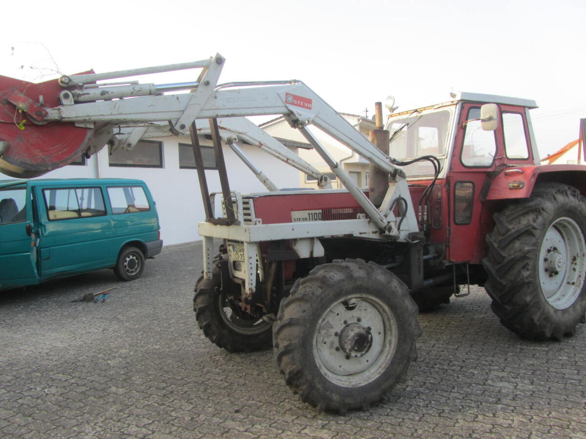 Steyr 1100 A deutscher KFZ-Brief TÜV Frontlader 2