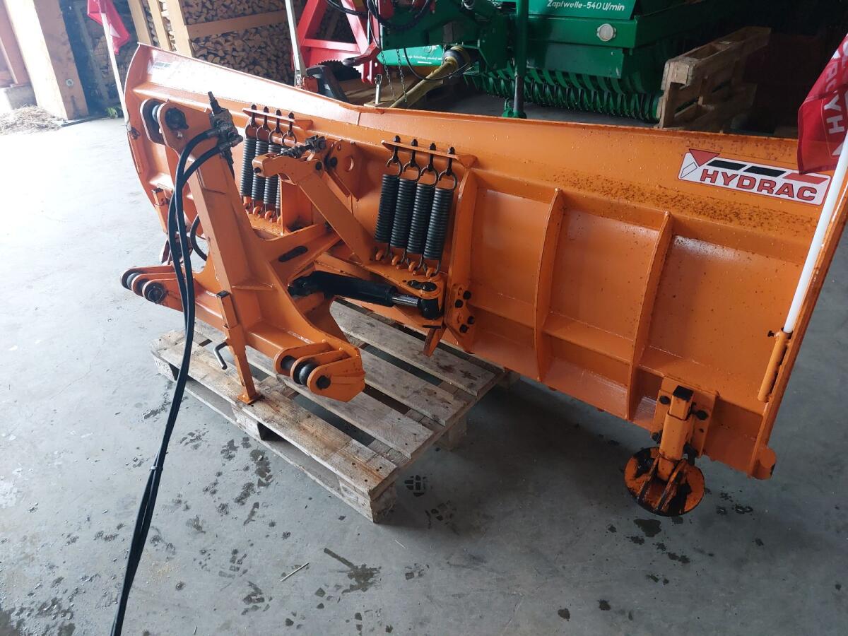 Hydrac Schneepflug 2