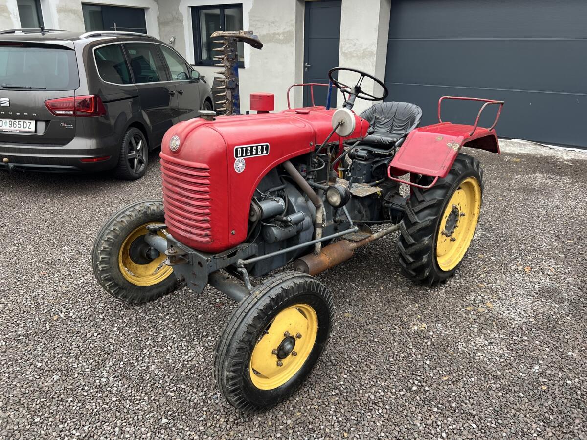 Steyr T84 mit Mähbalken 2