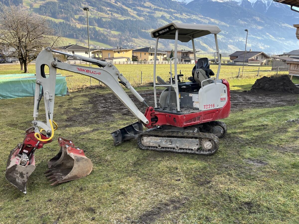 Takeuchi TB216 Minibagger Martin Schnellwechsler 2