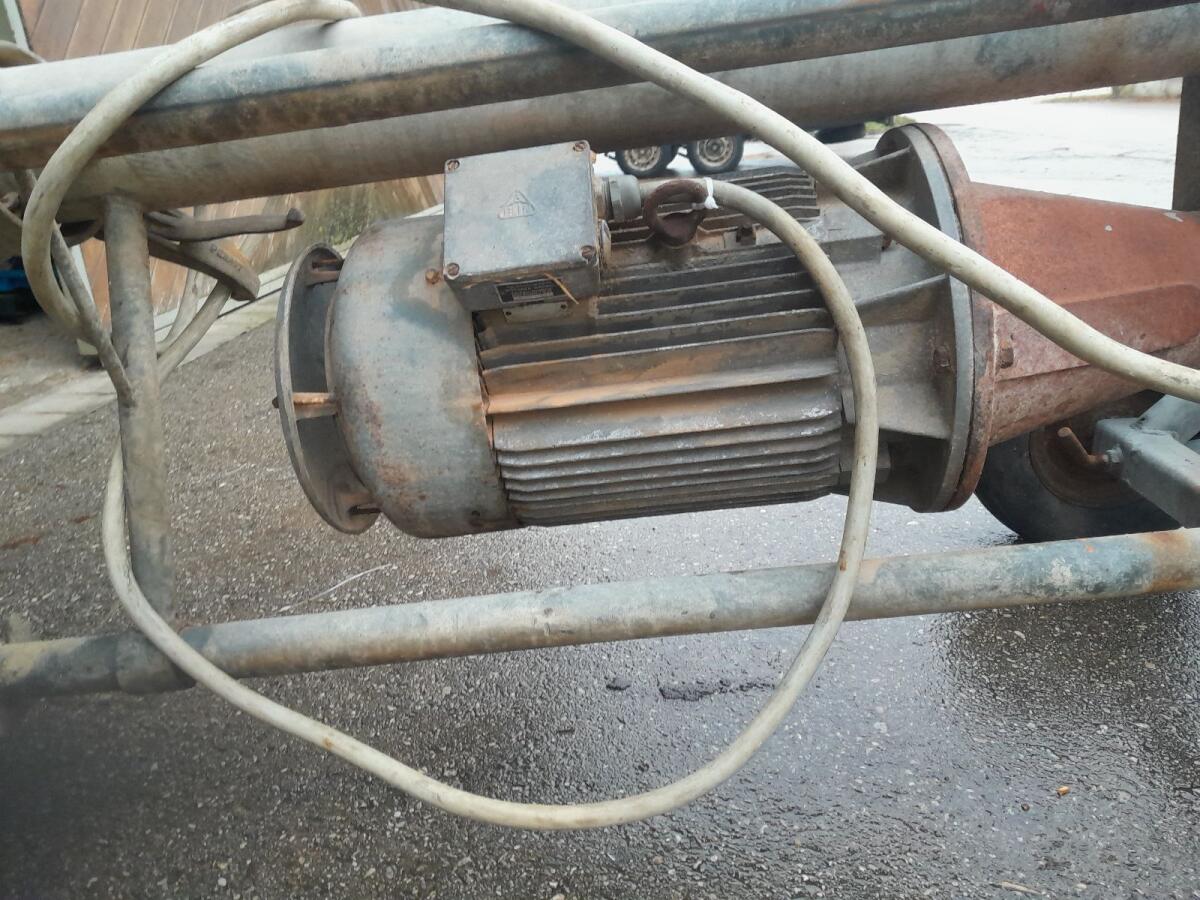 Beham Gülletauchschneidpumpe 2