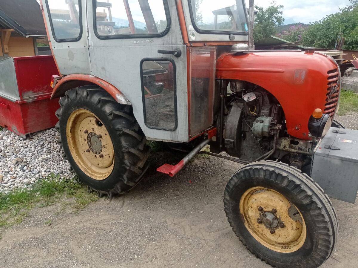 Traktor Steyr T86 2