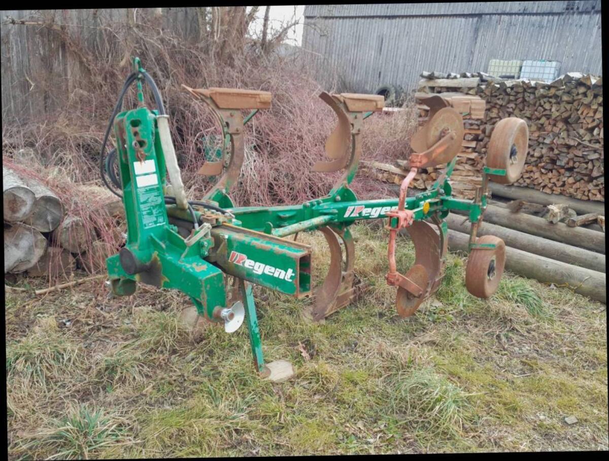 Pflug Regent 3 Schar Wendepflug 2