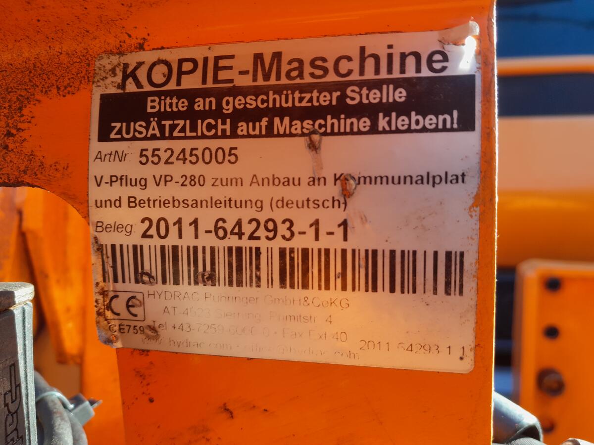 Hydrac Vario Schneepflug, VP-280, Kugelmann Streugerät 2