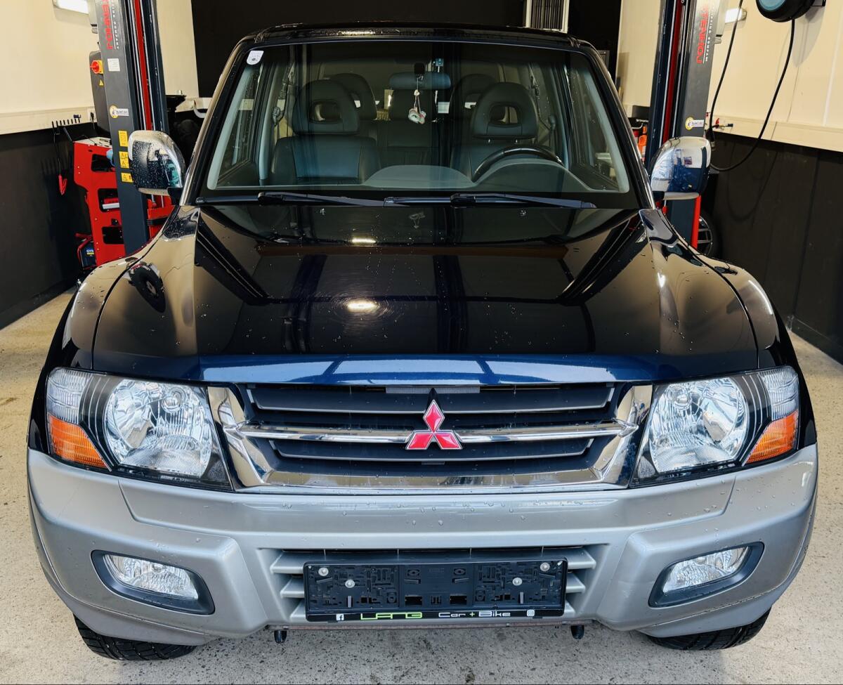 Mitsubishi Pajero 3-türig / Automatik 2