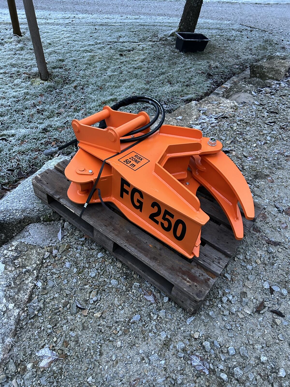 Fällgreifer Baumschere Strauchschneider 2