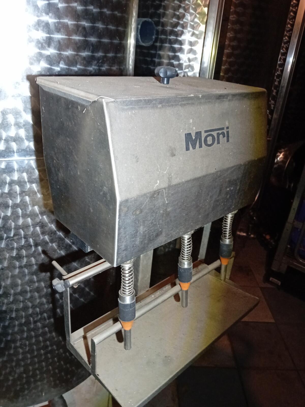 Flaschenfüllmaschine manuell 2