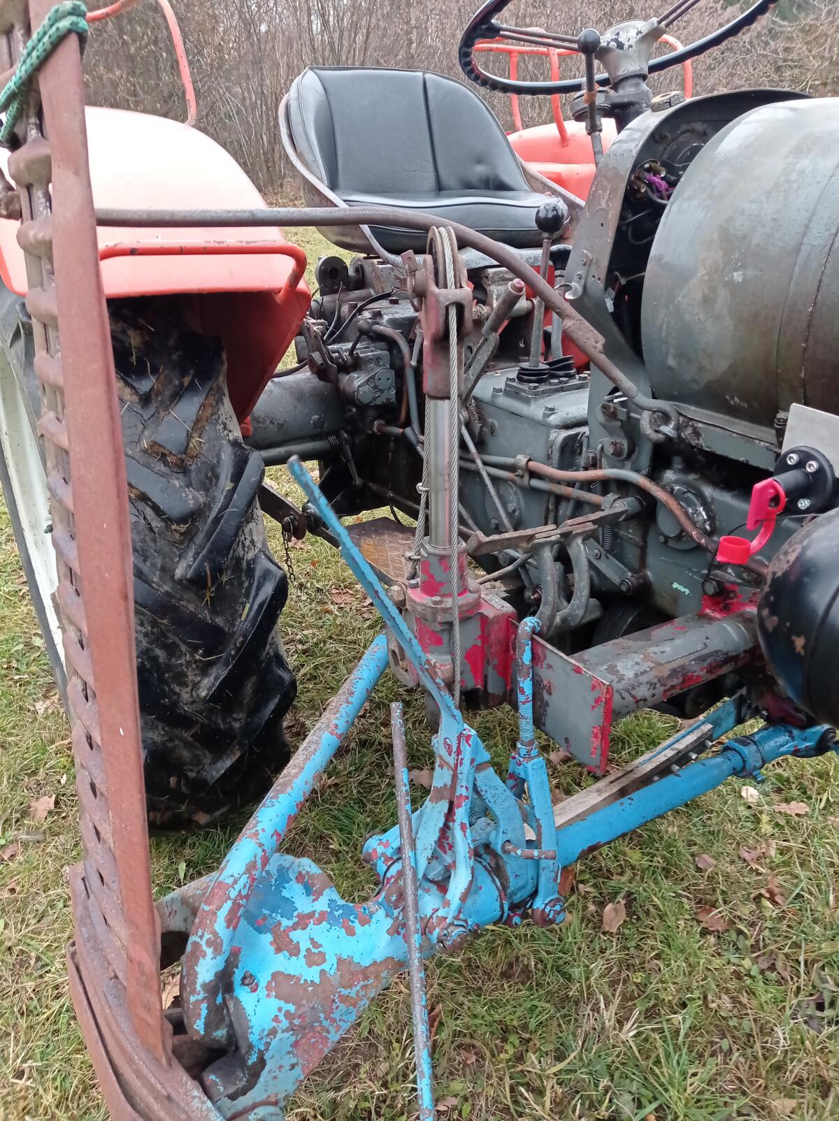 Steyr 188 mit Mähwerk und Typenschein 2