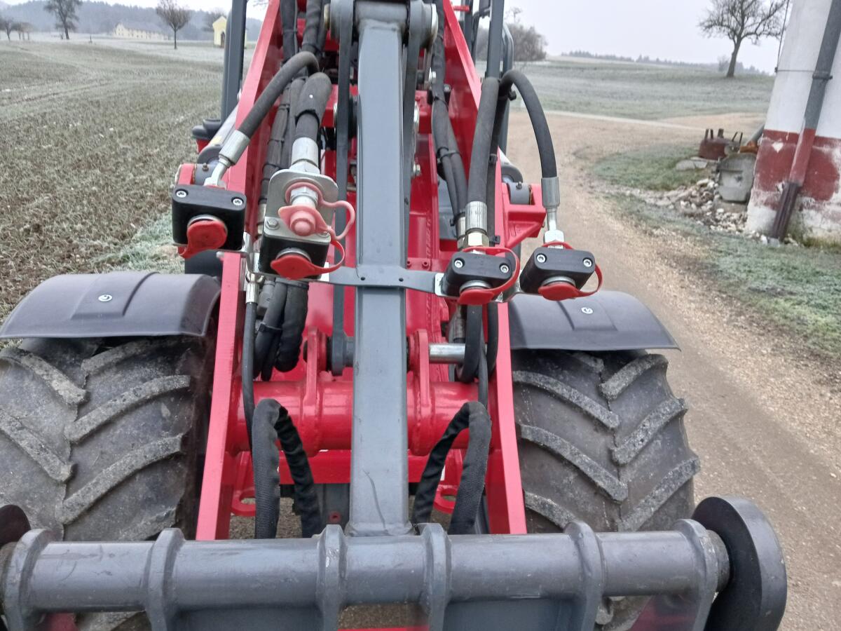 Weidemann 1350 CX45 2