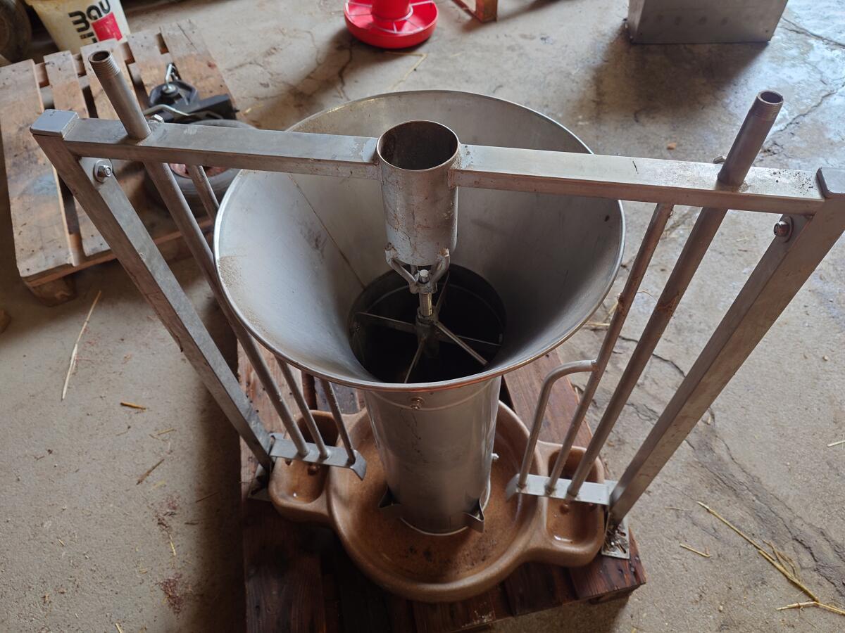 Verkaufe Breifutterautomat 3