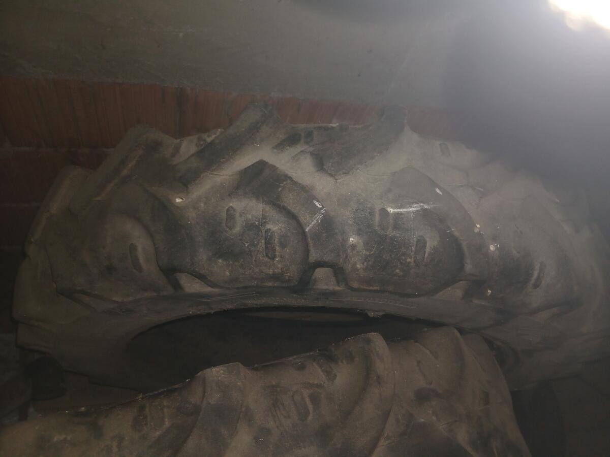Verkaufe gebrauchte Traktorreifen 2