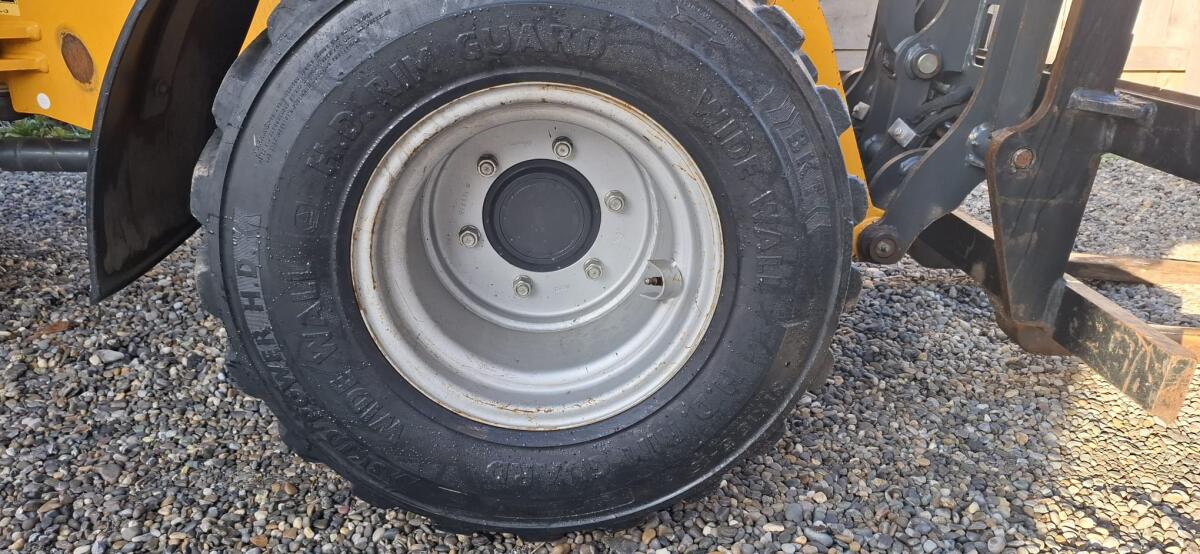 Schäffer 2445 Hoflader 45 PS 3