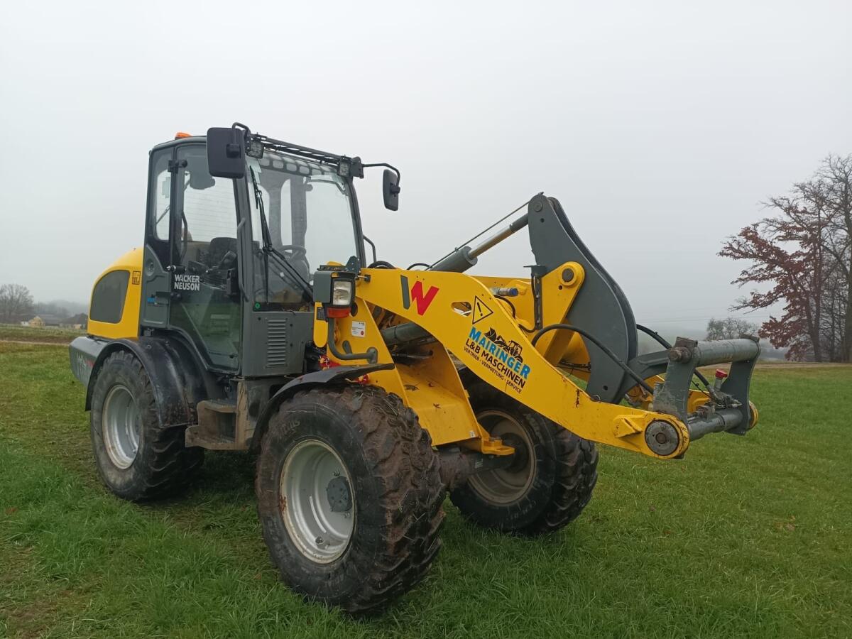 Weidemann 4080 Wacker Neuson WL44 3