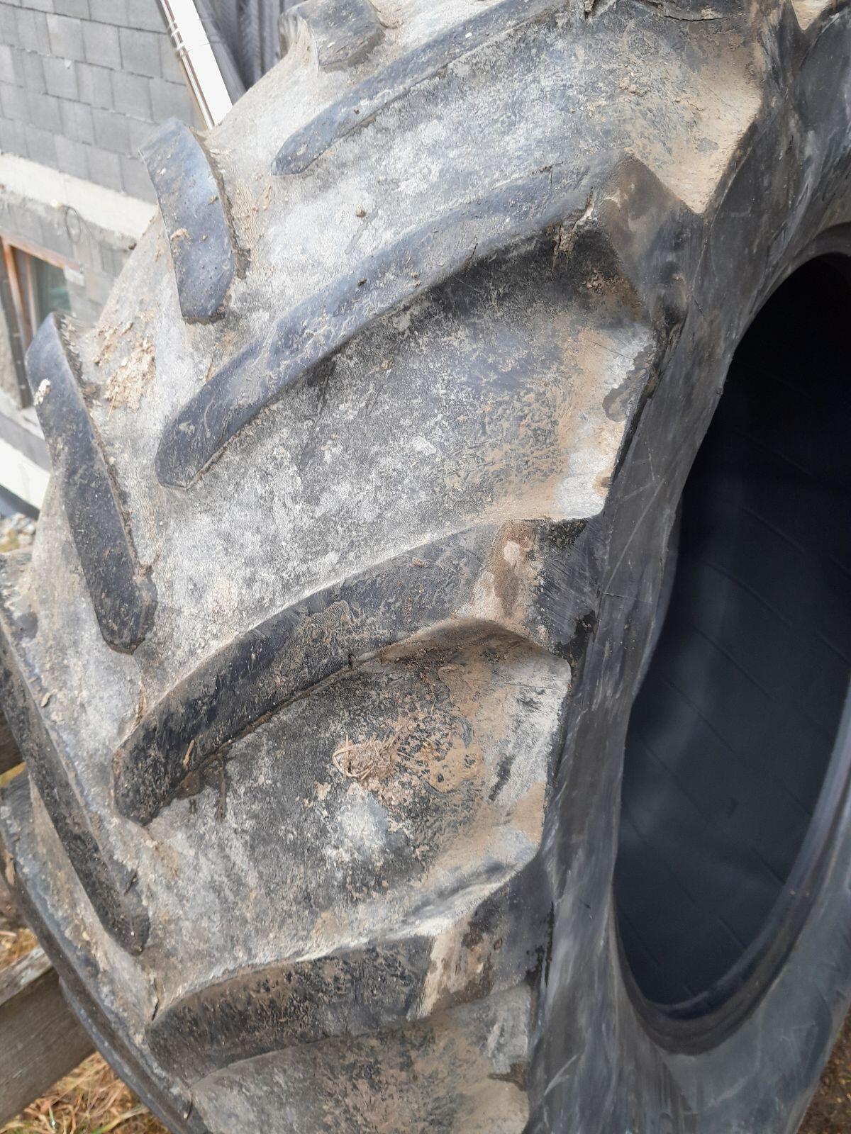 Verkaufe 2 Traktorreifen 2