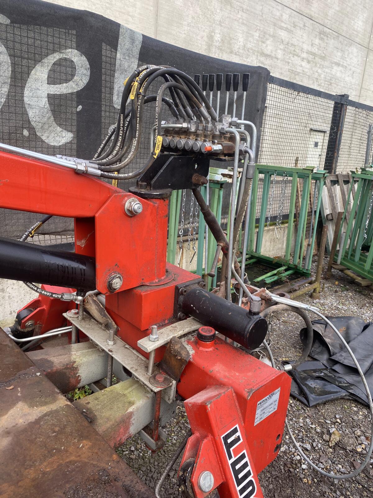 Anhänger mit ZIG Heckkran HU-7 Profi zu verkaufen 3