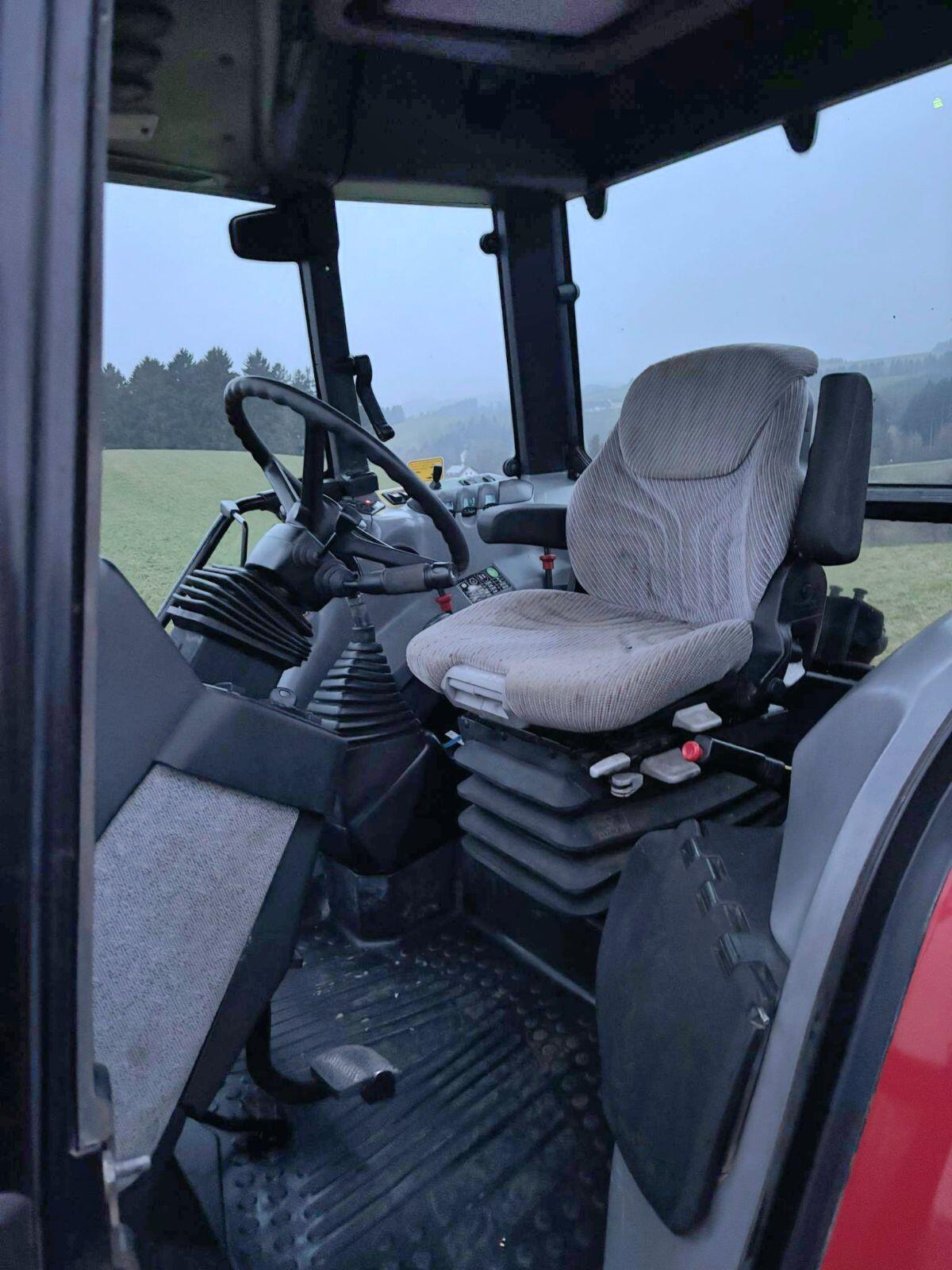 Steyr 9125A mit Powershuttle 2