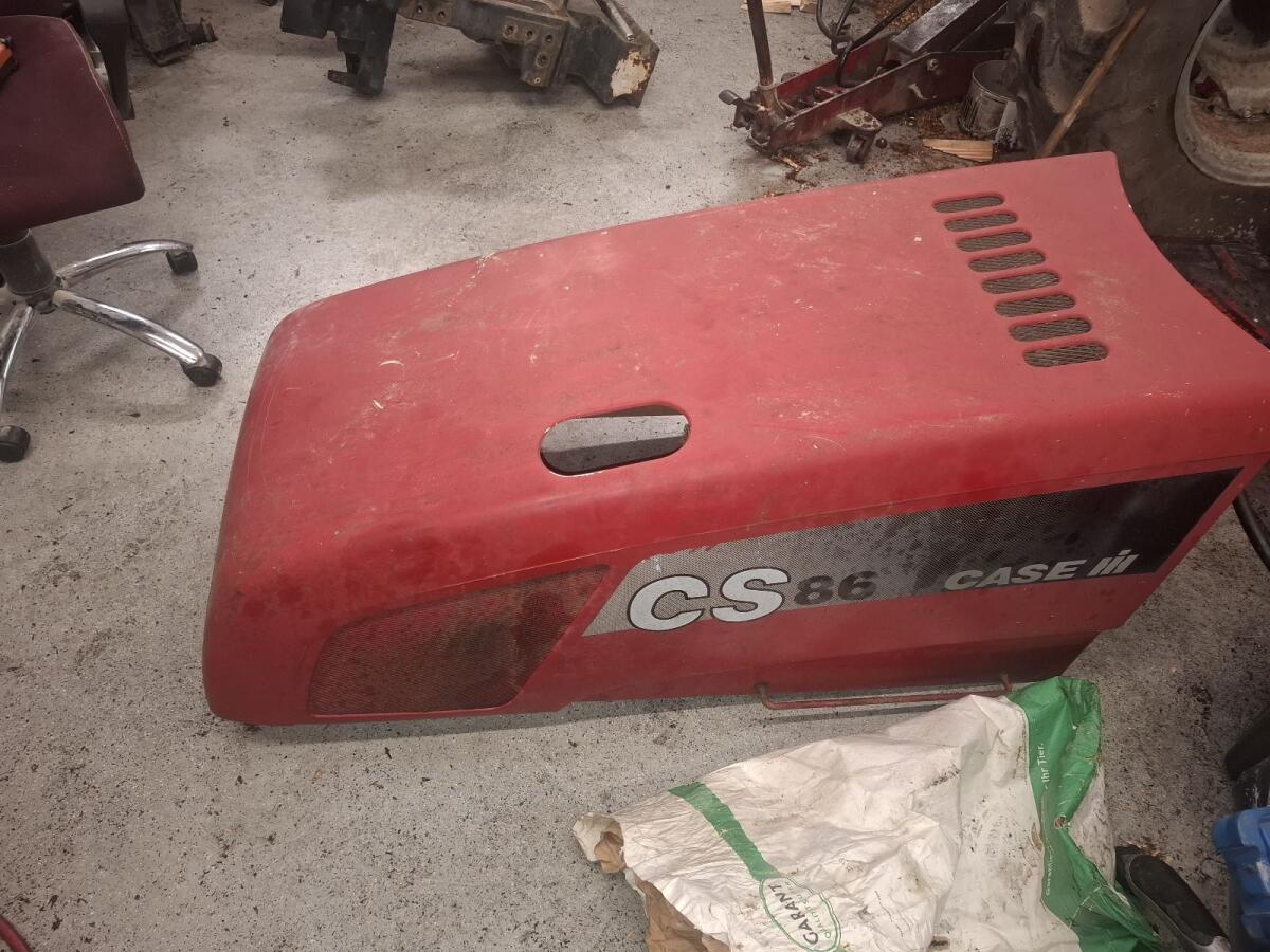 Motorhaube Case CS78-94 3