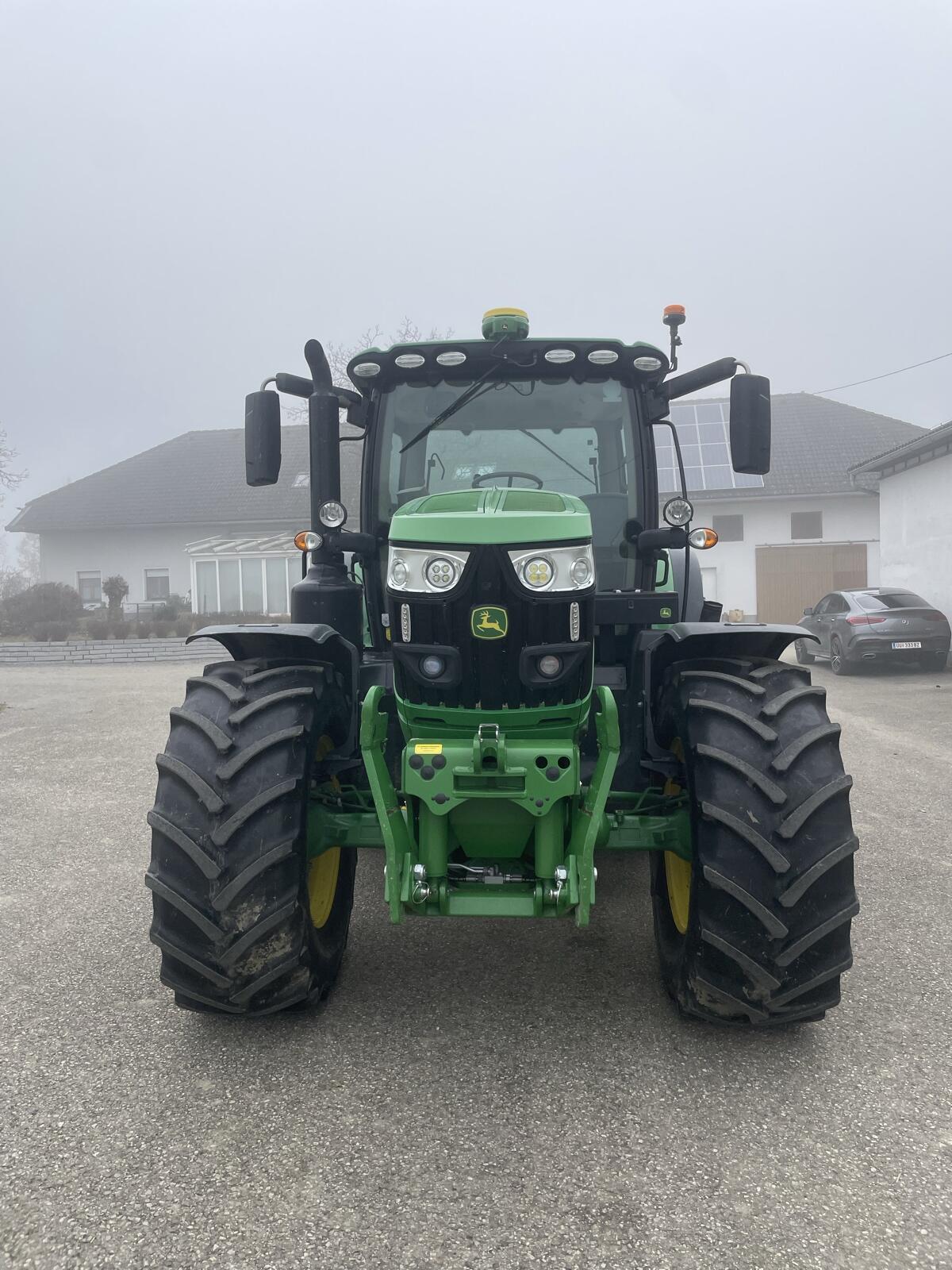John Deere 6145R 2