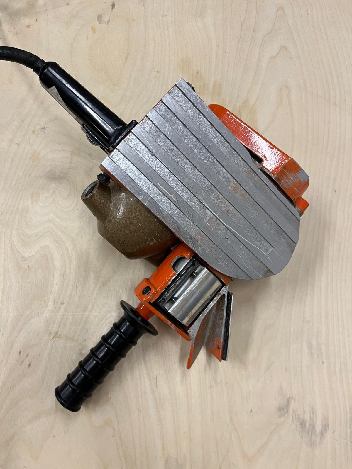 Adler Bündighobelmaschine 3