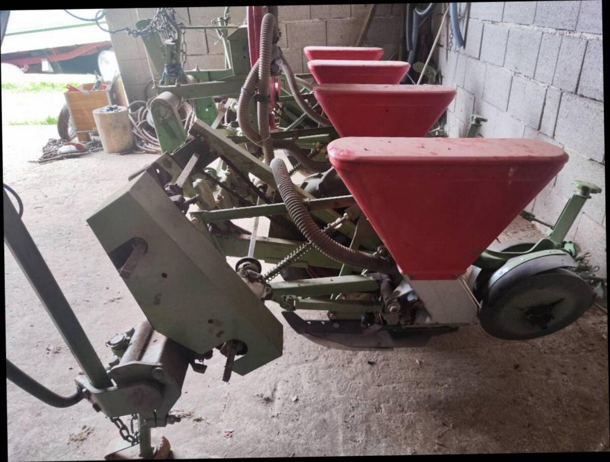 Einzelkornsämaschine Nodet, 6-reihig 2
