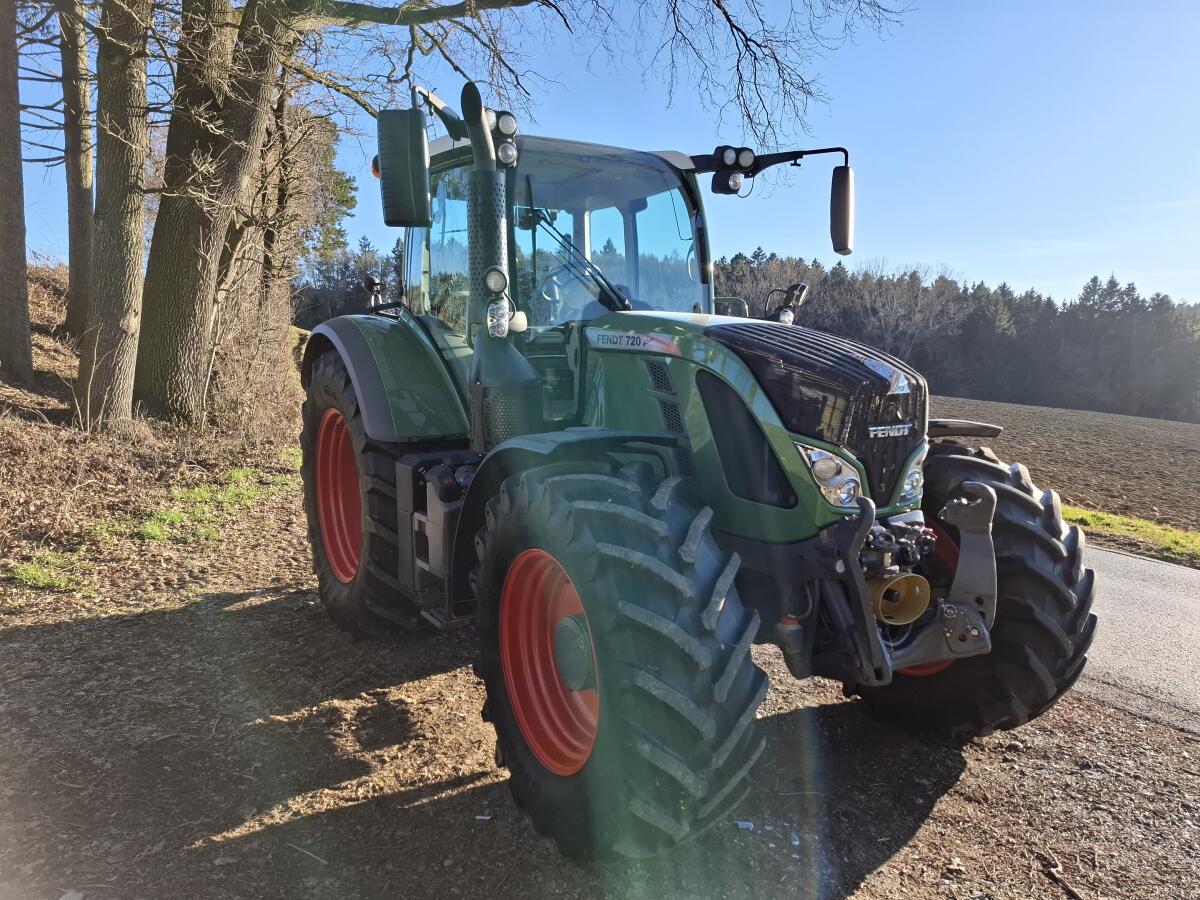 Fendt 718 - 720 SCR Profi 2.400 Bstd. 2