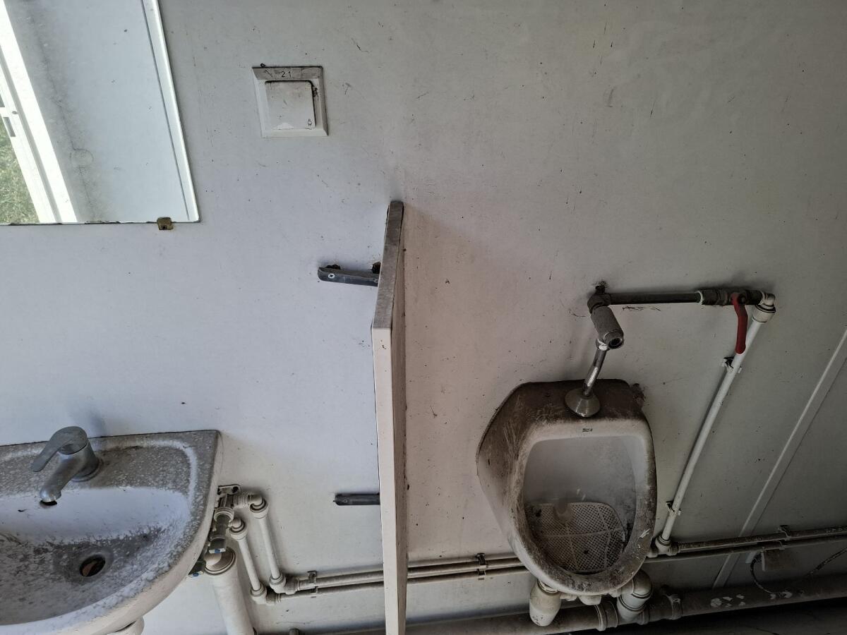 Sanitärcontainer 3
