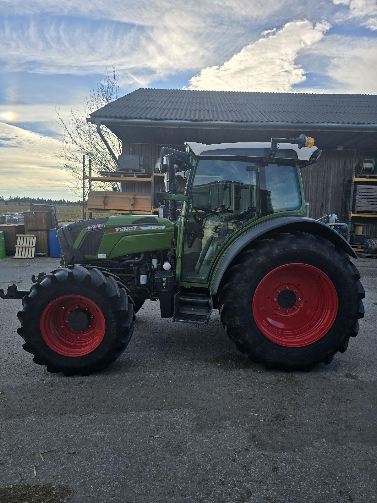 Fendt 211 2