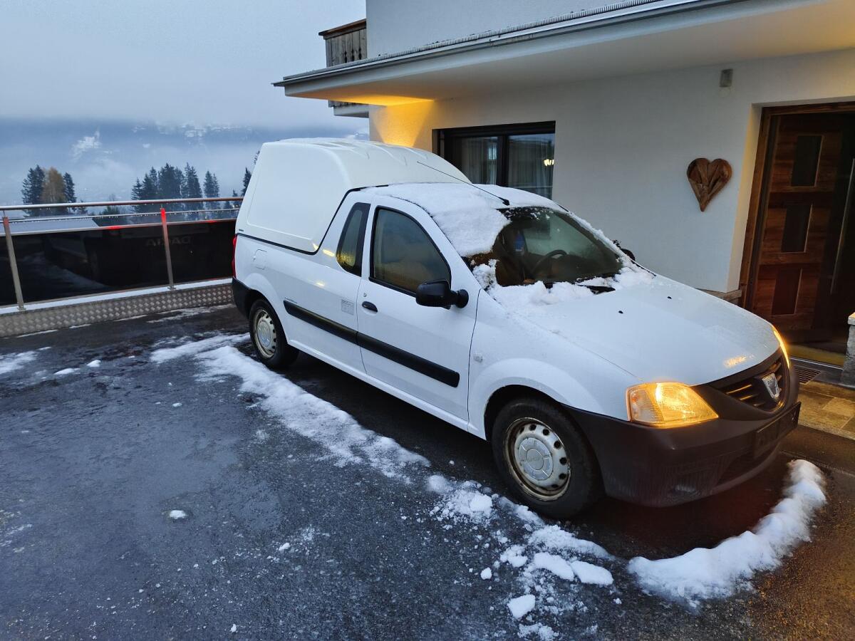 Dacia Caddy Firmenauto 3