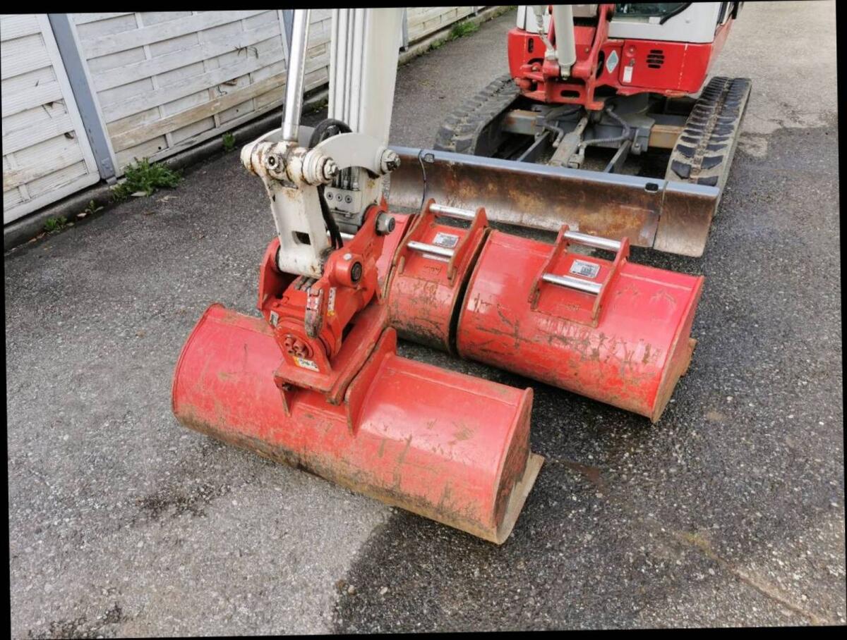 Takeuchi TB 225 inkl. Powertilt und V4 Ausstattung 3