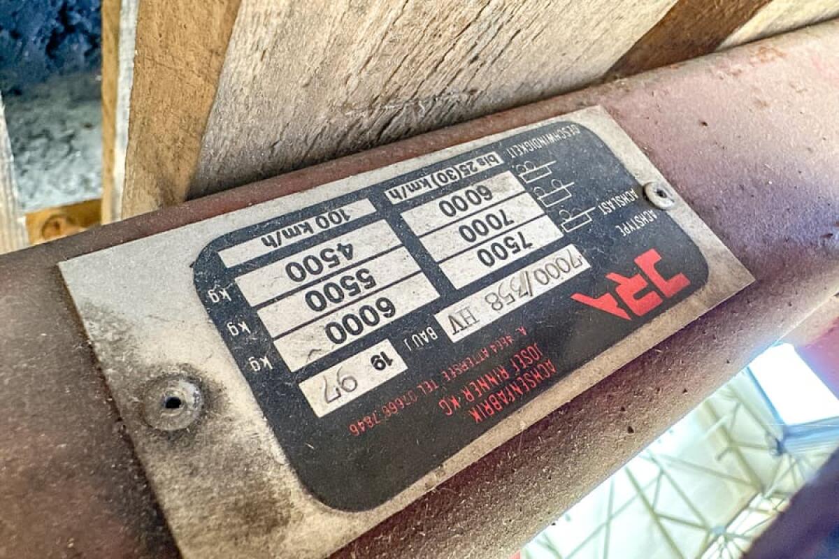 Bremsachse 6 Loch neu, noch nie verbaut, 7,5 t 2