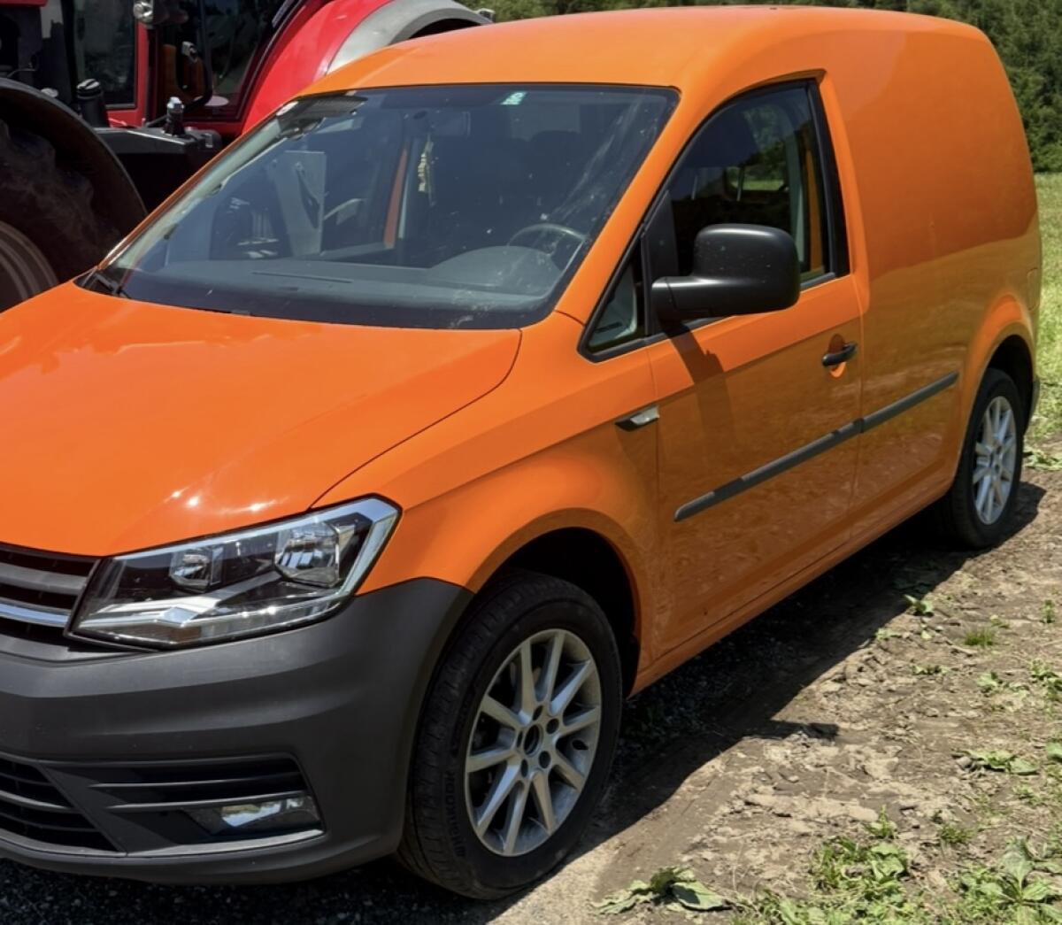VW Caddy 2.0 Diesel 140 PS 2