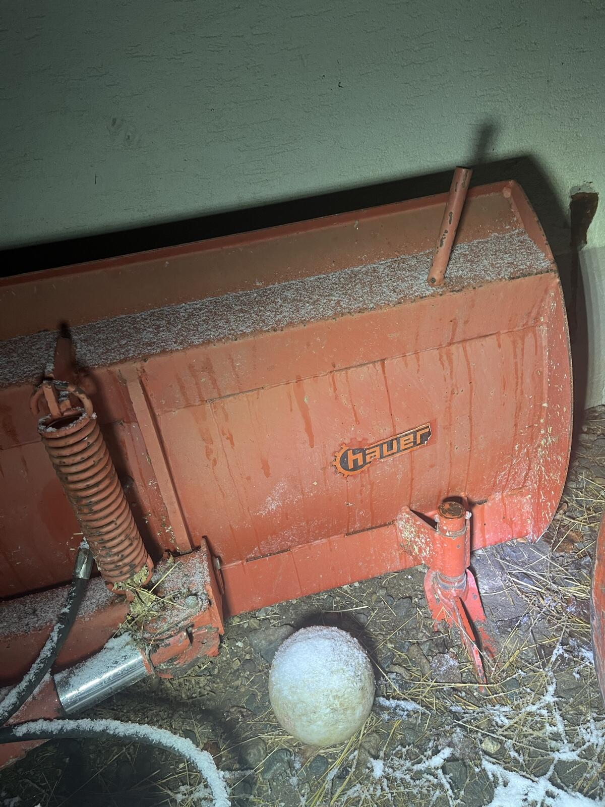 Hauer Schneepflug 3