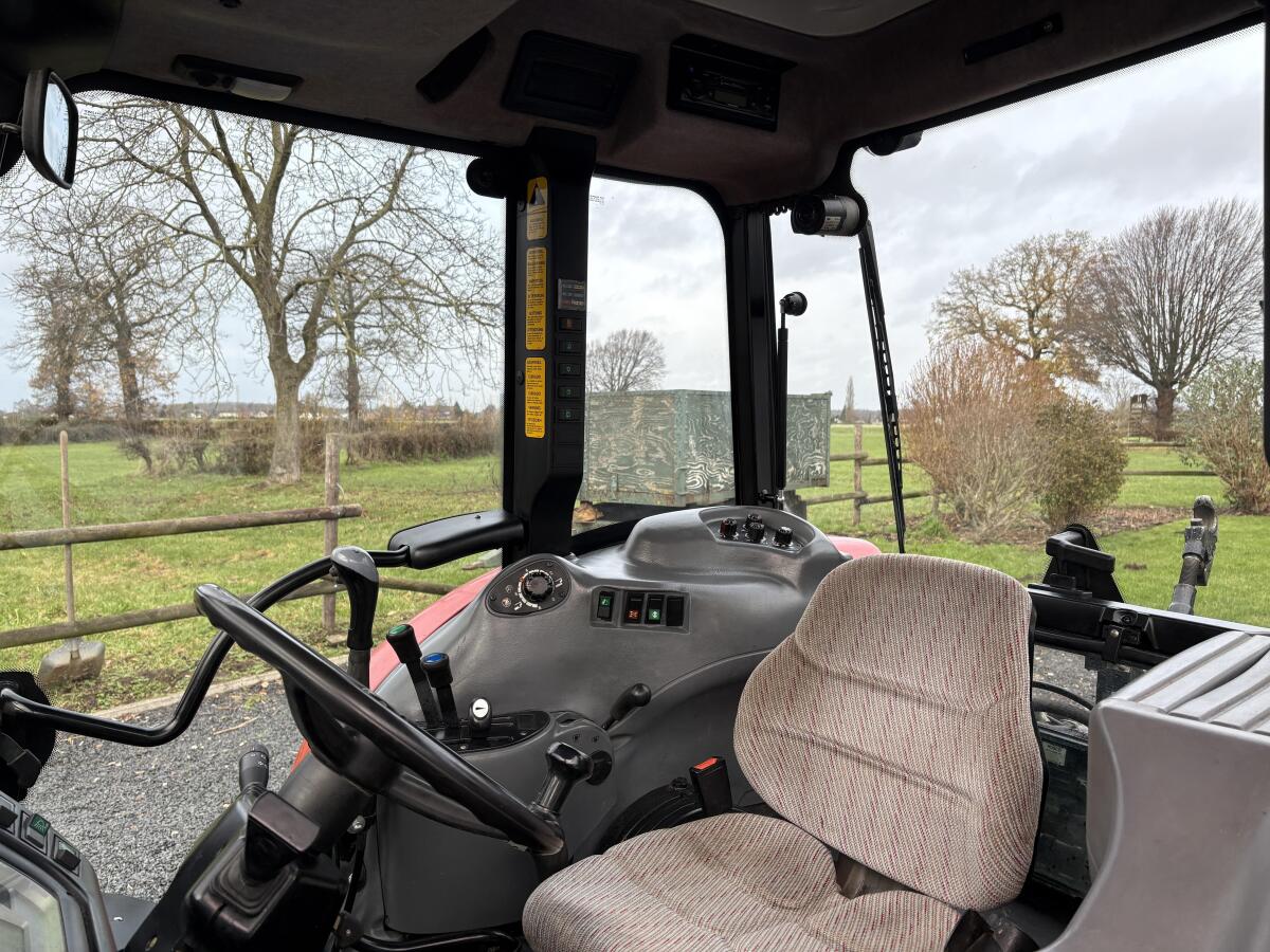 Steyr 370 Kompakt mit Industriefrontlader 2