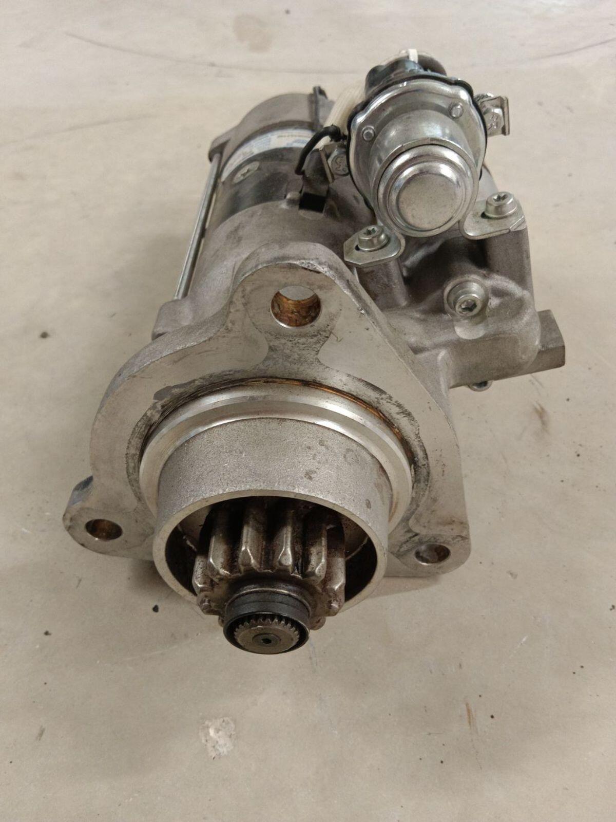 LKW Anlasser Prestolite 24V 2