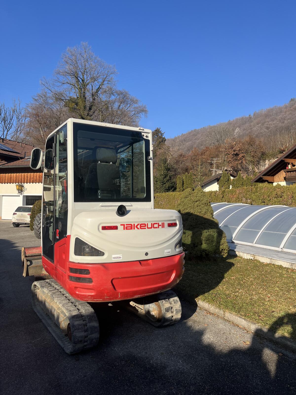 Takeuchi TB230 2