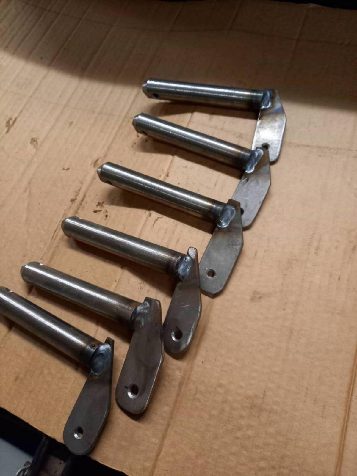 Rohlinge Nachbau Oberlenker Bolzen Dm. 30 2