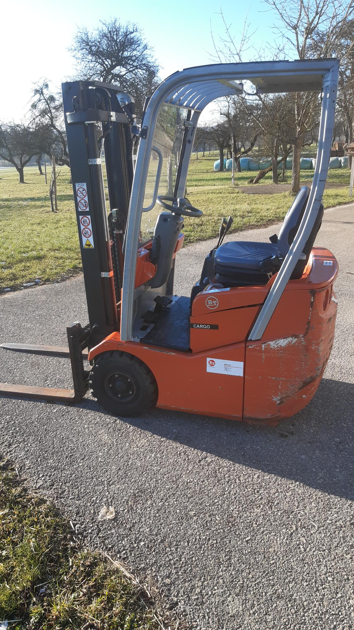 El.-Stapler BT nur 1.265 Bstd. 4,30 m Hubhöhe Bj. 2007 3