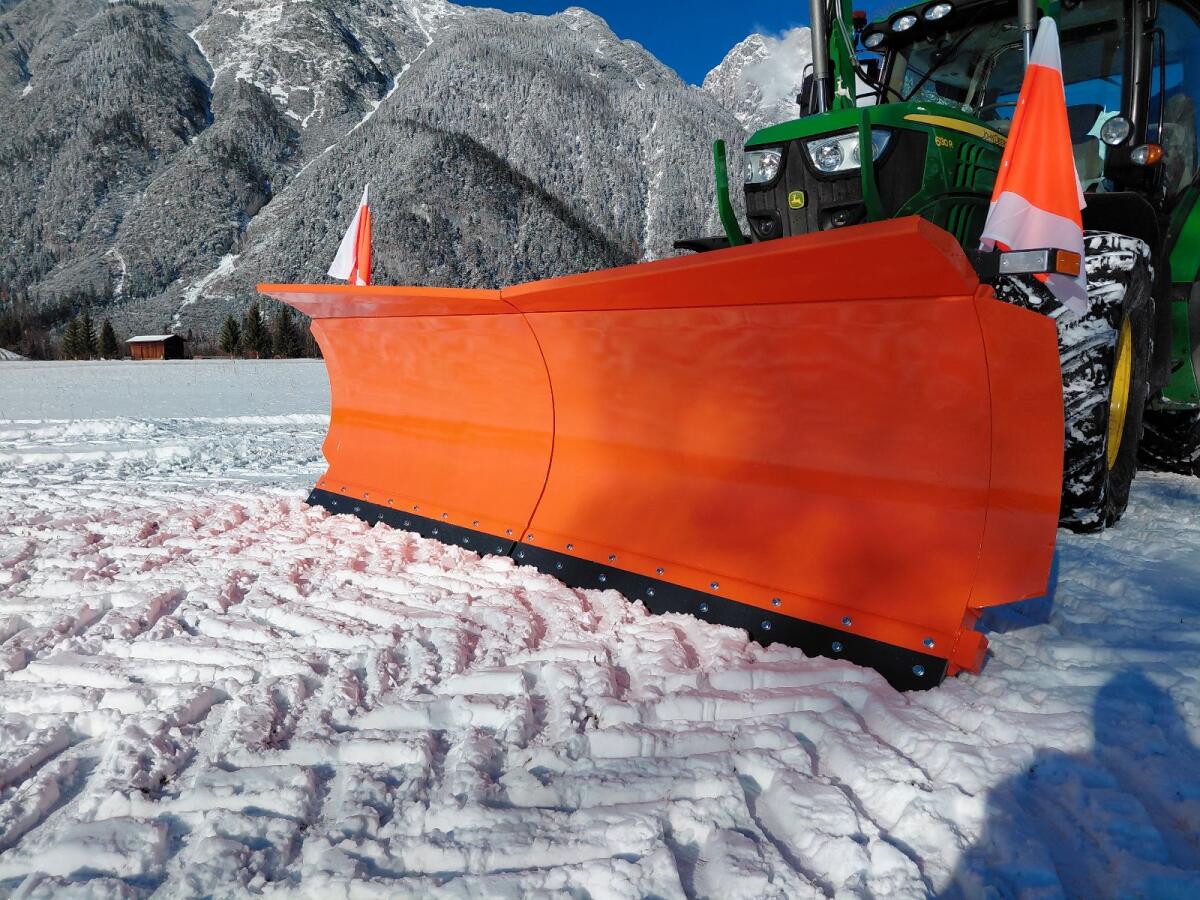 Schneepflug 3 m, Gleitschar-Schneepflug 2