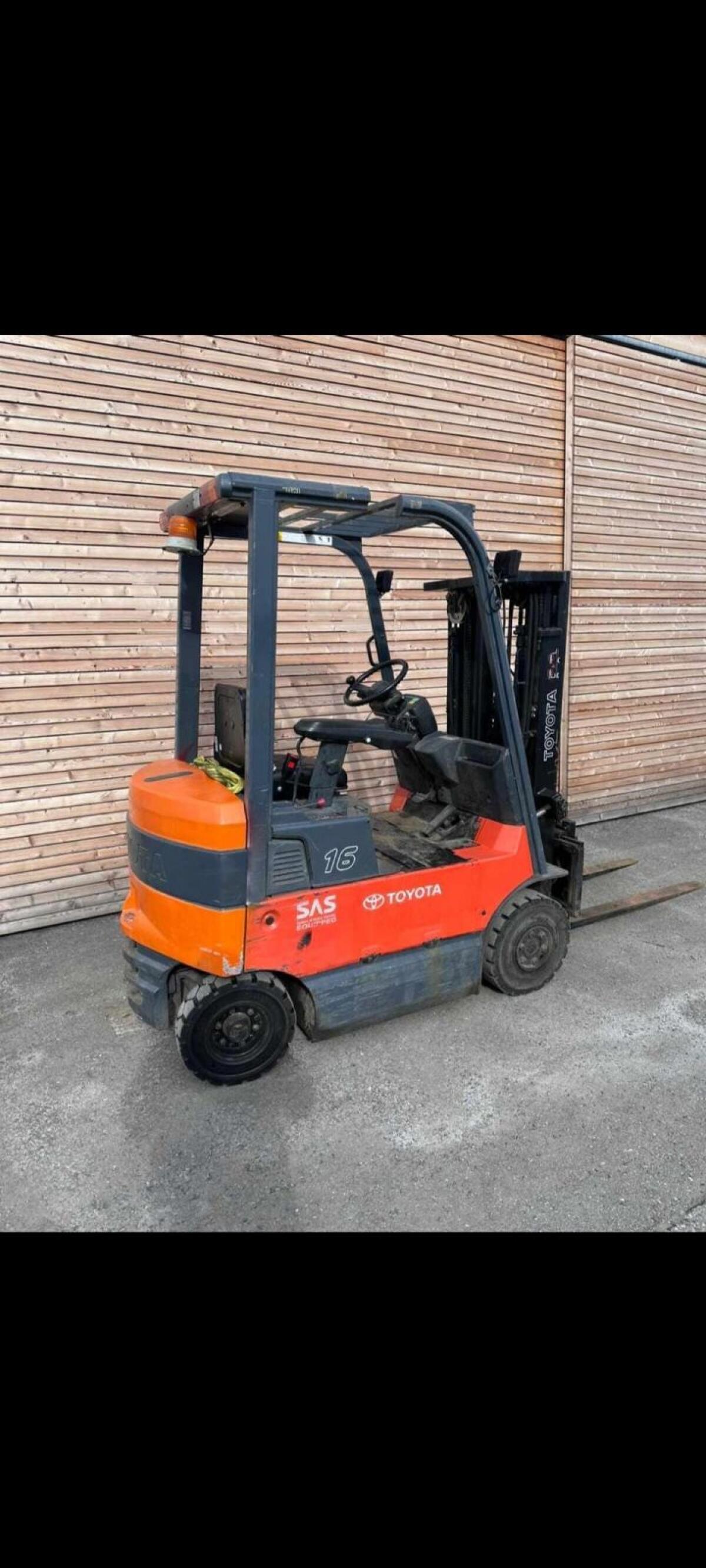 Gabelstapler Toyota 16 2