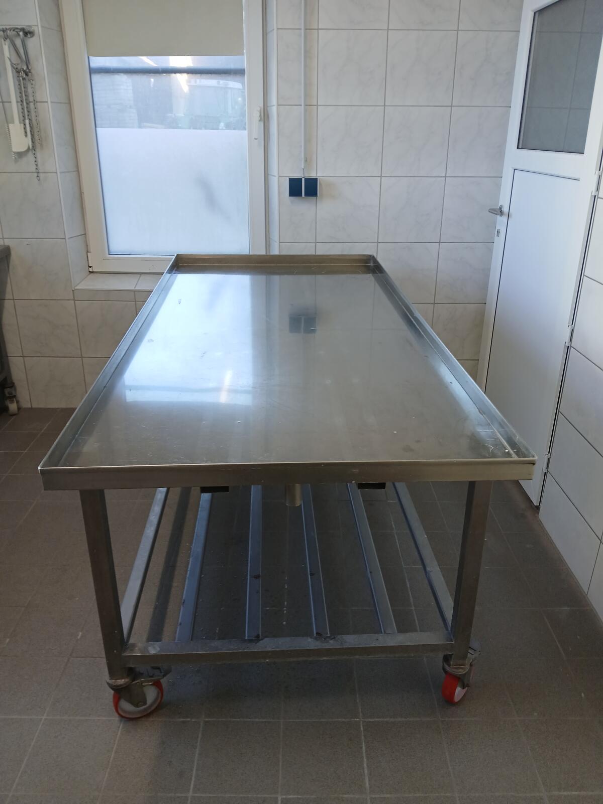 Abtropftisch, Edelstahltisch 2