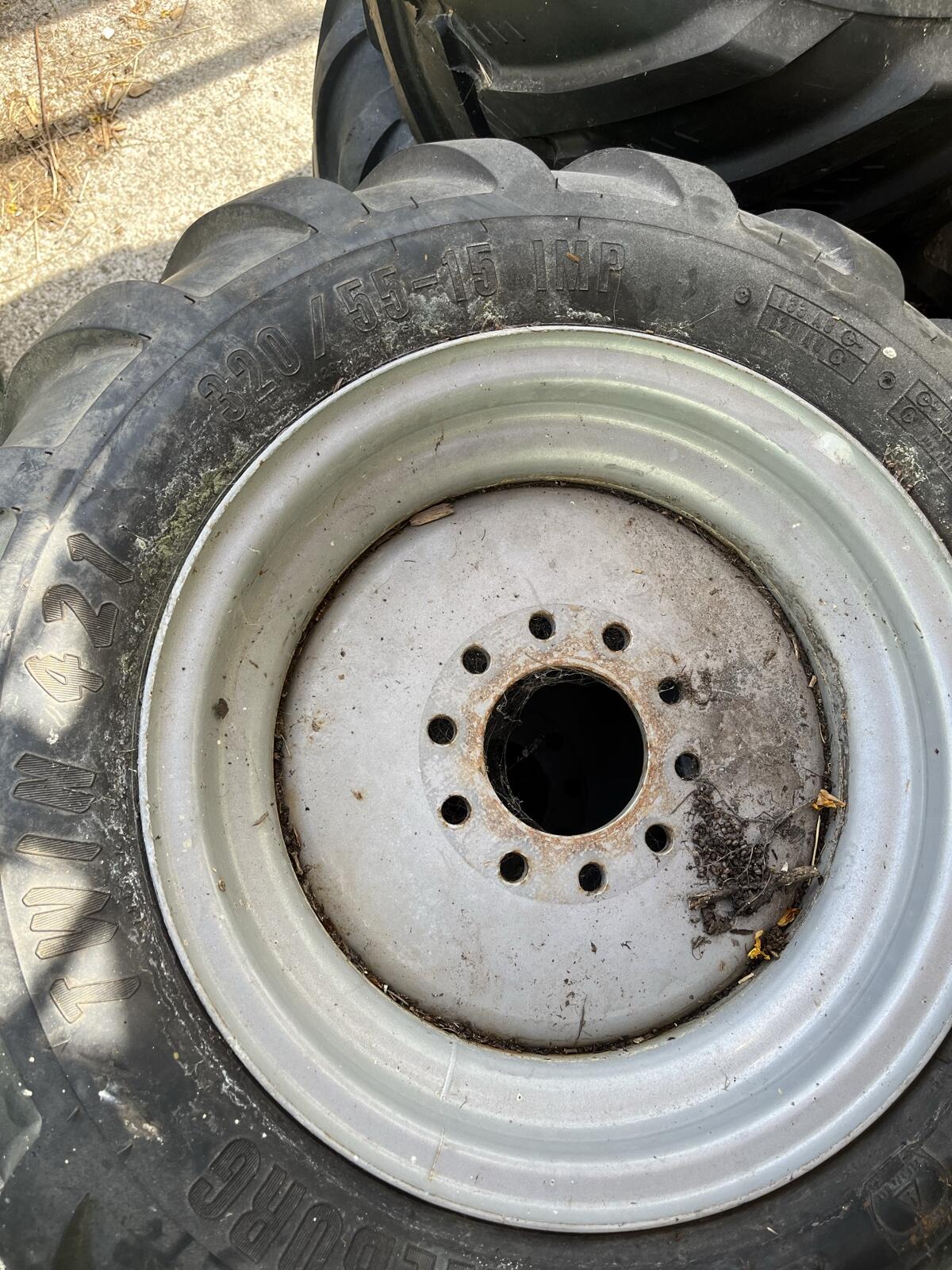 Avant Stereolader/Radlader Felgen 2