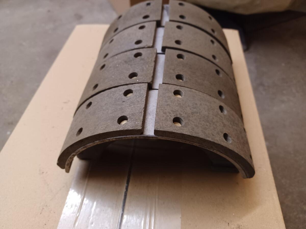 Bremsbacken Steyr 948 Allrad 2