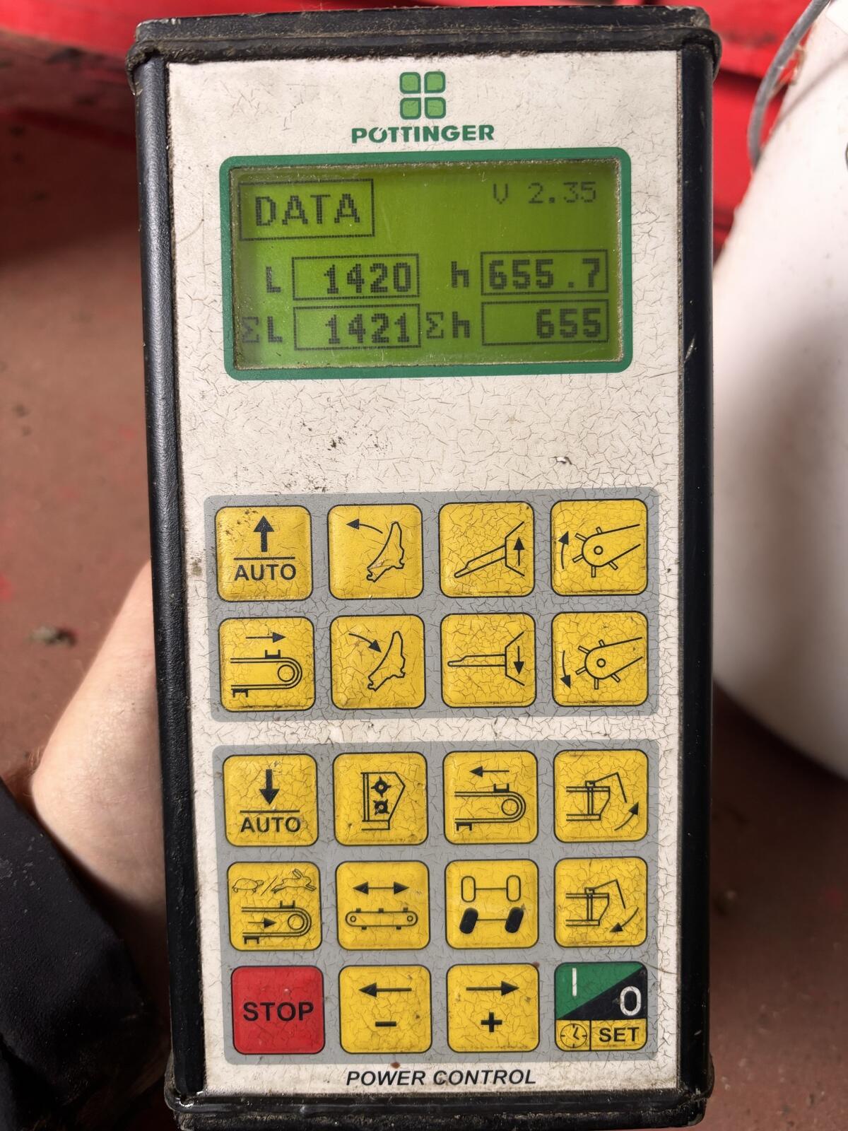 Pöttinger Euroboss 330 H-D 3