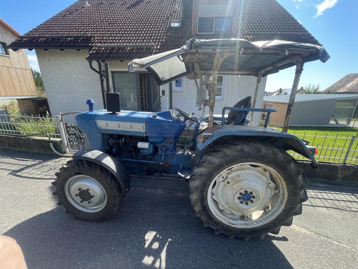Ford 3000 Traktor mit 62 PS, technisch top Zustand 2